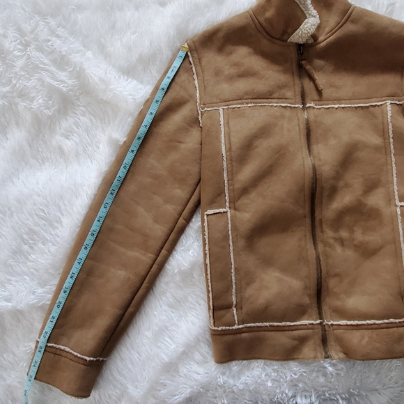 Aeropostale X-Small Faux Sheep Shearling Fleece Jacket - Excellent Condition - Picture 8 of 9